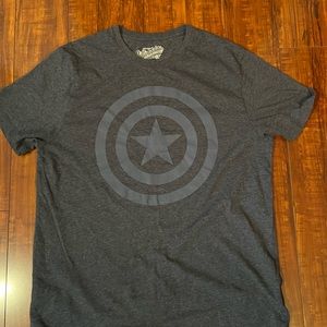 Old Navy Marvel Capitan America blue mens L soft tee shirt